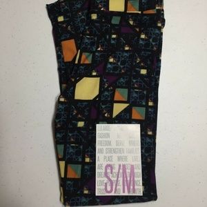 LuLaRoe Kids Leggings S//M Small Medium Red Gold And Blue Floral
